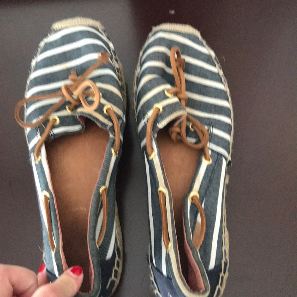 Sperry top sliders
